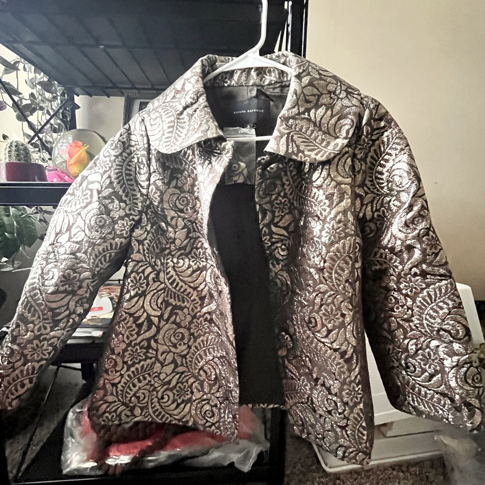 BANana Republic coat Medium size , golden brownish color